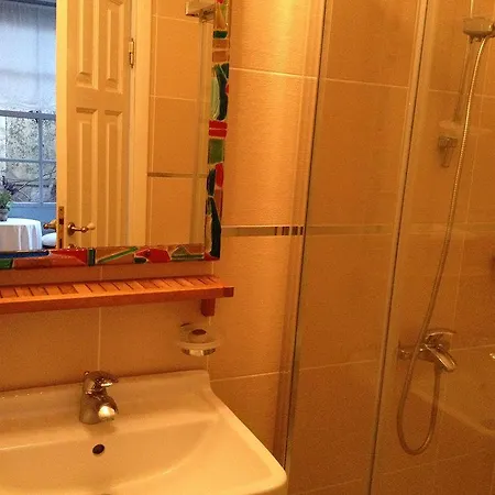 Han/Misafirhane Tashmahal